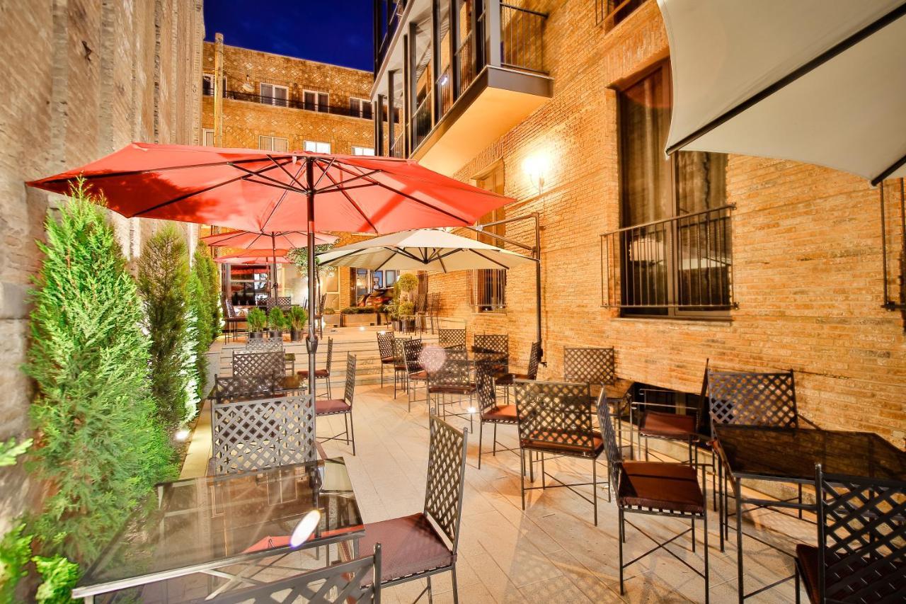 Hotel Tuta Τυφλίδα Εξωτερικό φωτογραφία